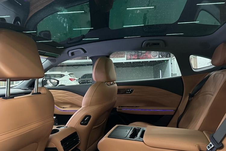 Used Geely Galaxy 8 2025 130km EM-i Deluxe Edition Interior 6