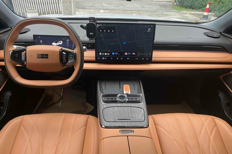 Used Geely Galaxy 8 2025 130km EM-i Deluxe Edition Interior 8