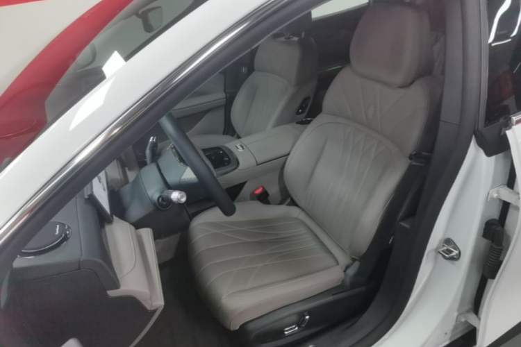 Used Geely Galaxy 8 2025 130km EM-i Deluxe Edition Left Front Seat