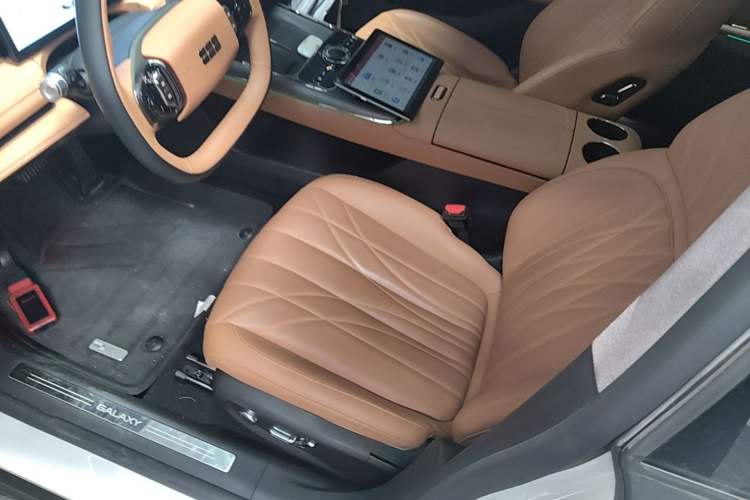 Used Geely Galaxy 8 2025 130km EM-P Starship Edition Left Front Seat