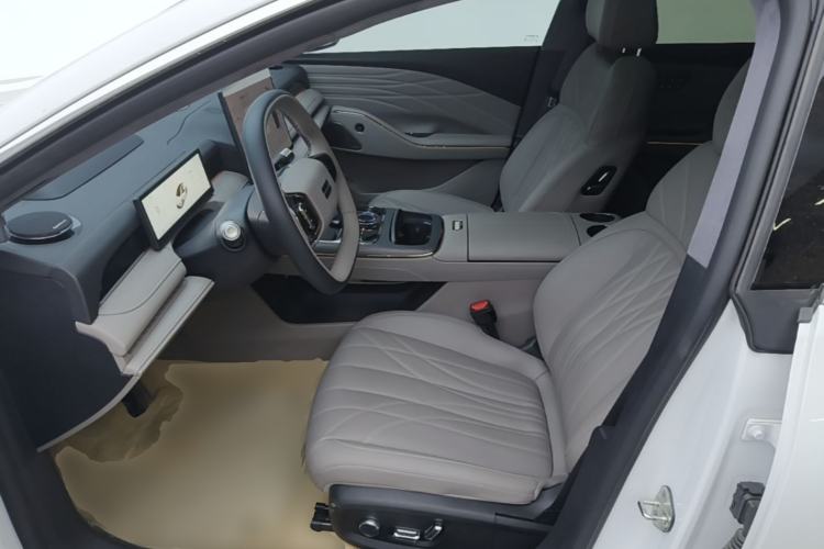 Used Geely Galaxy 8 2025 130km EM-P Starship Edition Left Front Seat