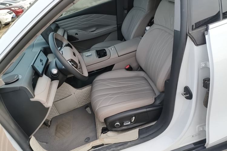 Used Geely Galaxy 8 2025 130km EM-i Flagship Edition Left Front Seat