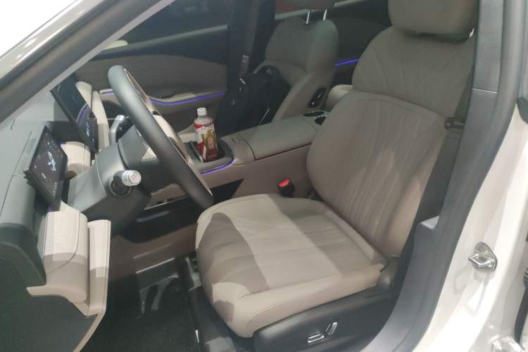 Used Geely Galaxy 8 2025 130km EM-i Deluxe Edition Left Front Seat