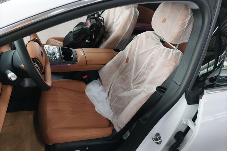 Used Geely Galaxy 8 2025 130km EM-i Prestige Edition Left Front Seat