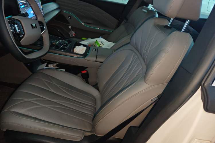 Used Geely Galaxy 8 2025 130km EM-i Deluxe Edition Left Front Seat