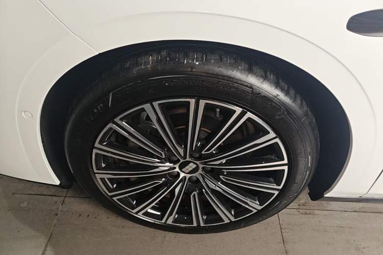 Used Geely Galaxy 8 2025 130km EM-P Starship Edition Left Front Wheel Hub