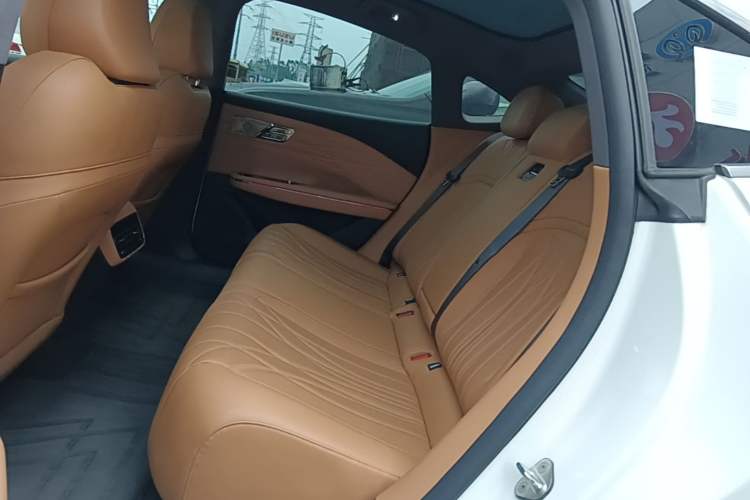 Used Geely Galaxy 8 2025 130km EM-P Starship Edition Left Rear Seat