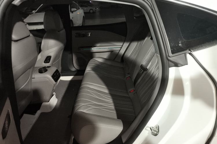 Used Geely Galaxy 8 2025 130km EM-i Prestige Edition Left Rear Seat