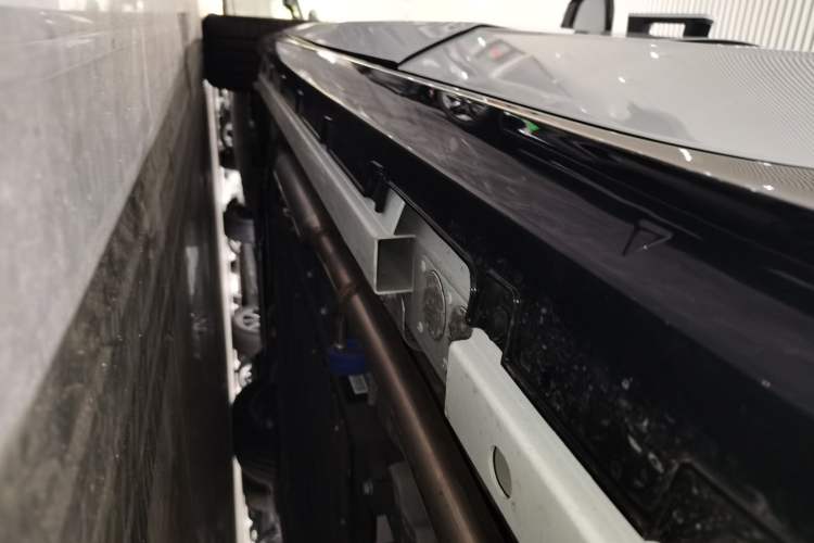 Used Geely Galaxy 8 2025 130km EM-i Deluxe Edition Left Side Sill