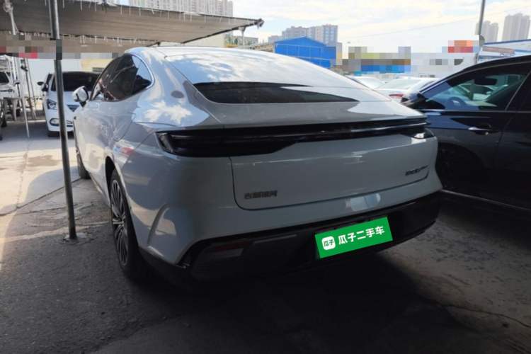 Used Geely Galaxy 8 2025 130km EM-P Starship Edition Rear Left 45 Deg