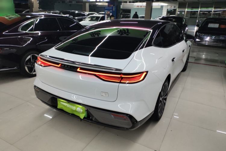Used Geely Galaxy 8 2025 130km EM-P Starship Edition Rear Right 45 Deg