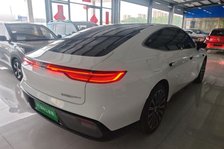 Used Geely Galaxy 8 2025 130km EM-P Starship Edition Rear Right 45 Deg