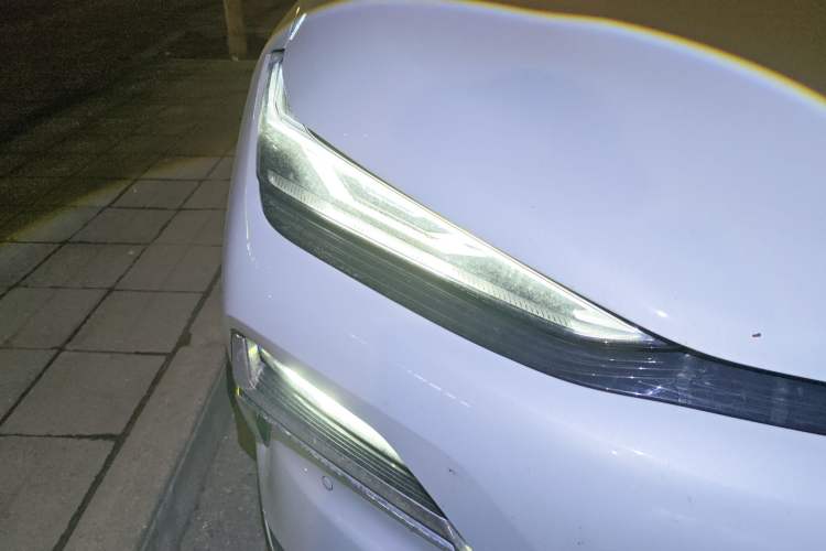 Used Geely Galaxy 8 2025 130km EM-i Prestige Edition Right Front Headlight