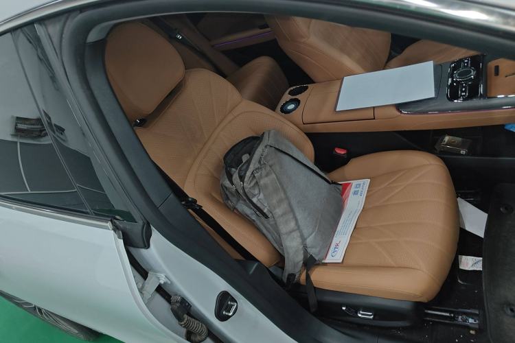 Used Geely Galaxy 8 2025 130km EM-i Deluxe Edition Right Front Seat