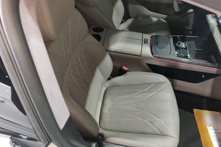 Used Geely Galaxy 8 2025 130km EM-P Starship Edition Right Front Seat