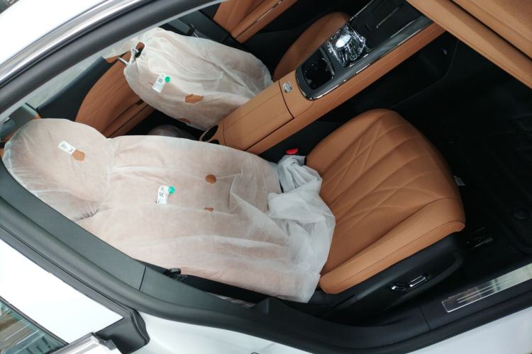 Used Geely Galaxy 8 2025 130km EM-i Prestige Edition Right Front Seat