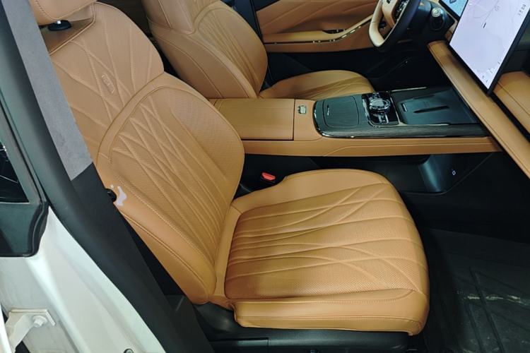 Used Geely Galaxy 8 2025 130km EM-P Starship Edition Right Front Seat