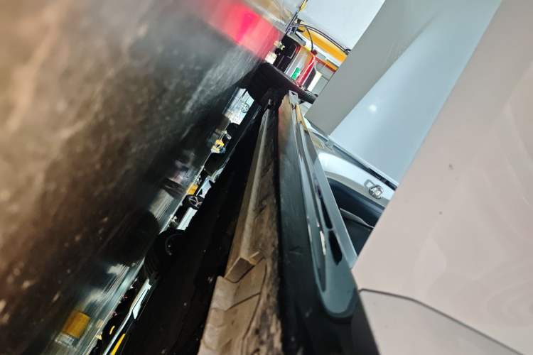 Used Geely Galaxy 8 2025 130km EM-i Flagship Edition Right Side Sill