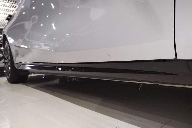 Used Geely Galaxy 8 2025 130km EM-i Flagship Edition Right Side Sill