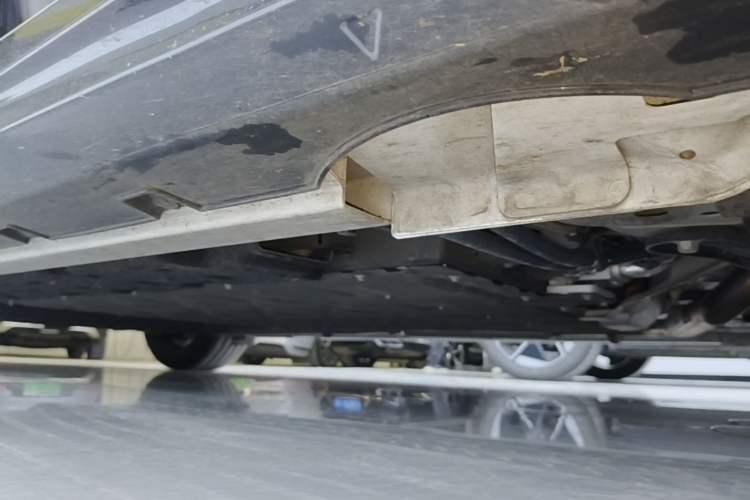 Used Geely Galaxy 8 2025 130km EM-P Starship Edition Right Side Sill