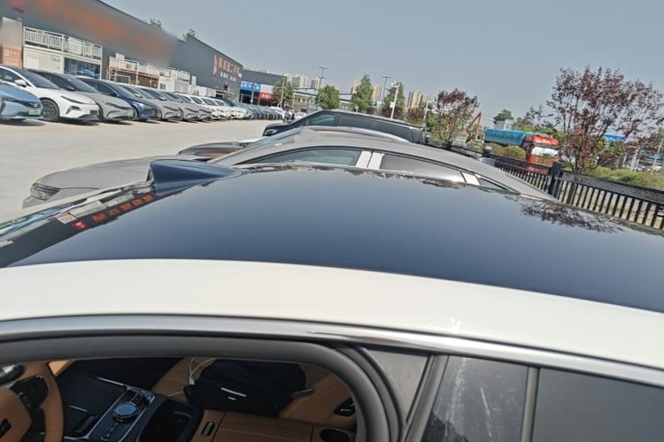 Used Geely Galaxy 8 2025 130km EM-P Starship Edition Roof