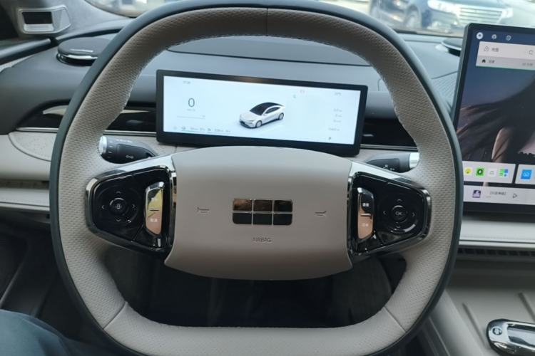 Used Geely Galaxy 8 2025 130km EM-i Flagship Edition Steering Wheel