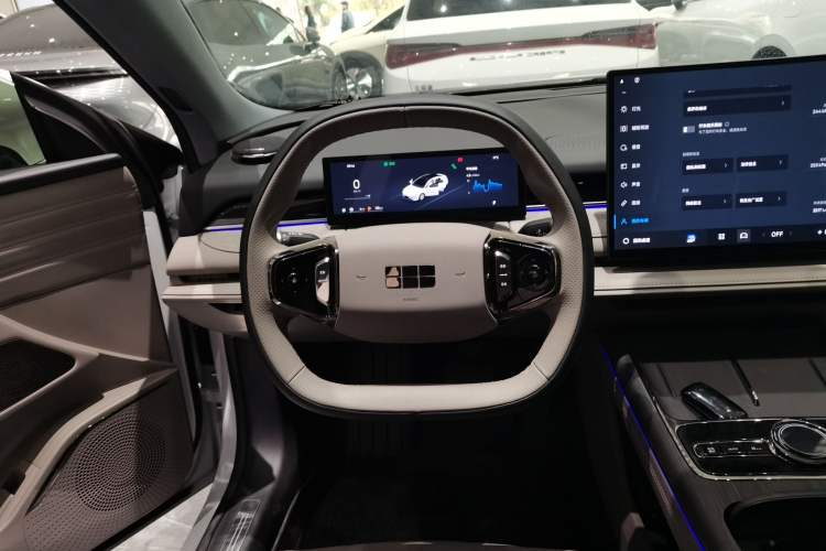 Used Geely Galaxy 8 2025 130km EM-i Deluxe Edition Steering Wheel