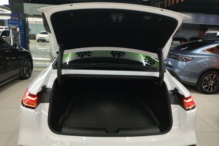 Used Geely Galaxy 8 2025 130km EM-P Starship Edition Trunk