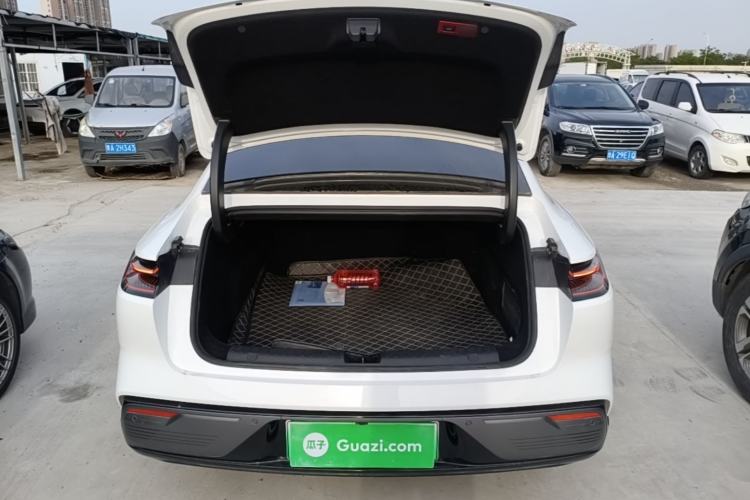 Used Geely Galaxy 8 2025 130km EM-i Flagship Edition Trunk
