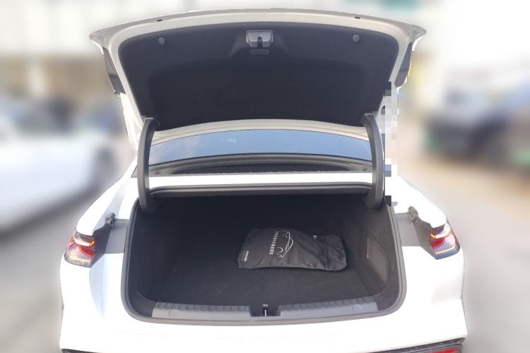 Used Geely Galaxy 8 2025 130km EM-i Deluxe Edition Trunk