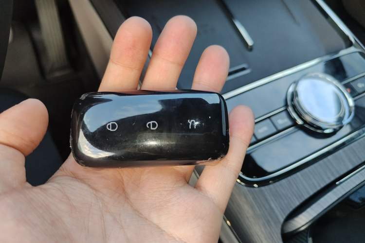 Used Geely Galaxy 8 2025 130km EM-i Deluxe Edition Vehicle Key