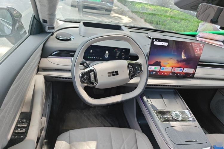 Used Geely Galaxy 8 2026 Model 225km EM-i Long-Range Galaxy Edition Steering Wheel