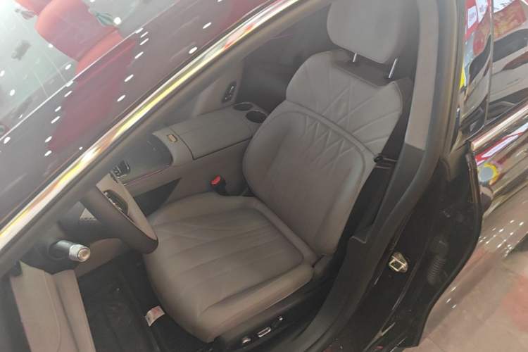 Used Geely Galaxy 8 2026 Model 225km EM-i Long-Range Galaxy Edition Left Front Seat