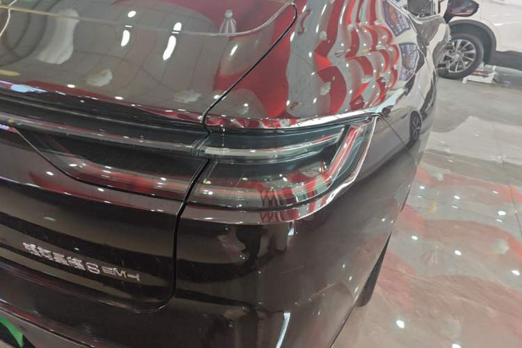 Used Geely Galaxy 8 2026 Model 225km EM-i Long-Range Galaxy Edition Right Rear Taillight