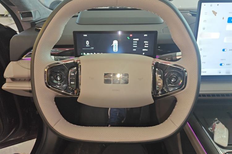 Used Geely Galaxy 8 2026 Model 225km EM-i Long-Range Galaxy Edition Steering Wheel