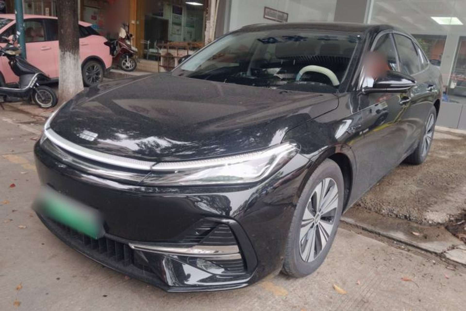 Used Geely Galaxy A7 2025 Model EM-i 150km Exploration+ Edition Front Left 45 Deg