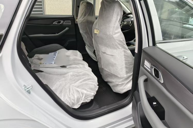 Used Geely Galaxy A7 2025 Model EM-i 150km Long-Distance Edition Interior 7