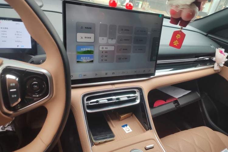 Used Geely Galaxy A7 2025 Model EM-i 150km Exploration+ Edition Audio And AC Panel