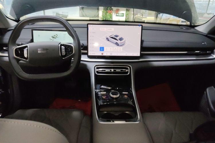 Used Geely Galaxy A7 2025 Model EM-i 150km Prestige Edition Center Console