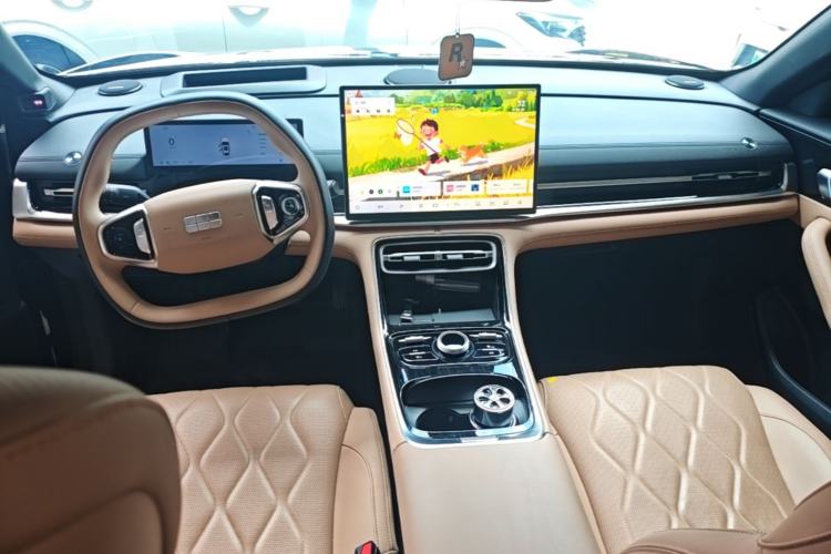 Used Geely Galaxy A7 2025 Model EM-i 150km Starship Edition Center Console