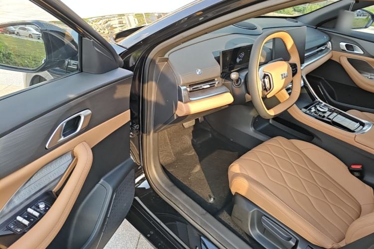 Used Geely Galaxy A7 2025 Model EM-i 150km Prestige Edition Driver Seat