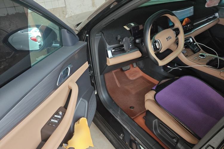Used Geely Galaxy A7 2025 Model EM-i 70km Luxury Edition Driver Seat