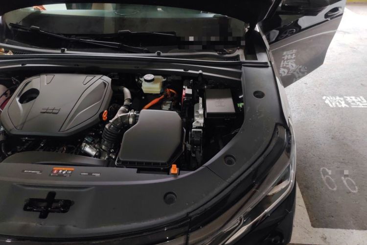 Used Geely Galaxy A7 2025 Model EM-i 150km Prestige Edition Engine Bay Left