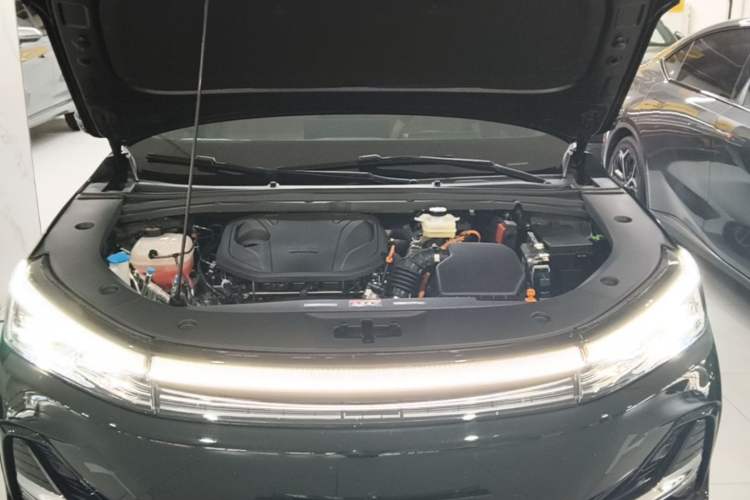 Used Geely Galaxy A7 2025 Model EM-i 70km Luxury Edition Engine Bay