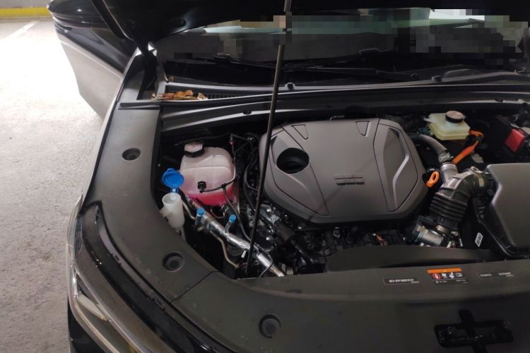 Used Geely Galaxy A7 2025 Model EM-i 150km Prestige Edition Engine Bay Right