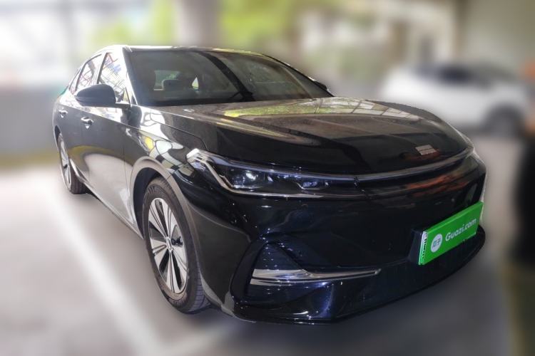 Used Geely Galaxy A7 2025 Model EM-i 150km Prestige Edition Front Right 45 Deg