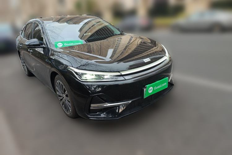 Used Geely Galaxy A7 2025 Model EM-i 150km Starship Edition Front Right 45 Deg