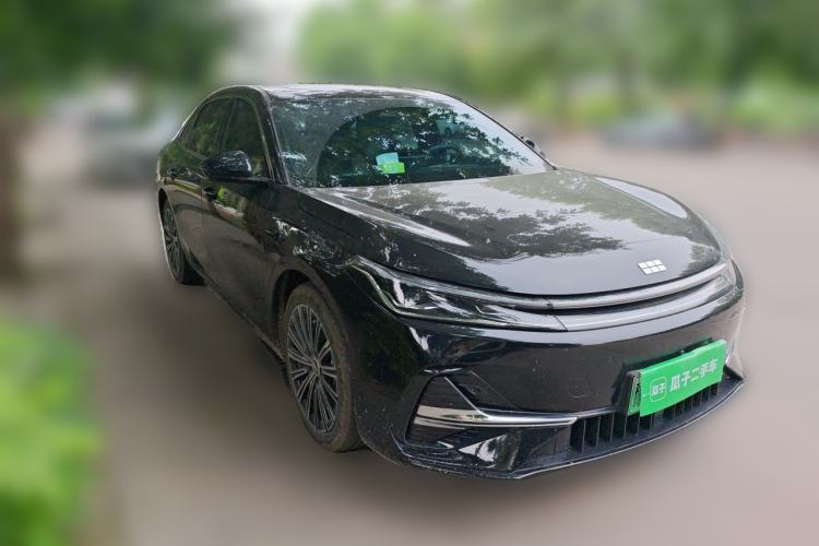 Used Geely Galaxy A7 2025 Model EM-i 150km Starship Edition Front Right 45 Deg