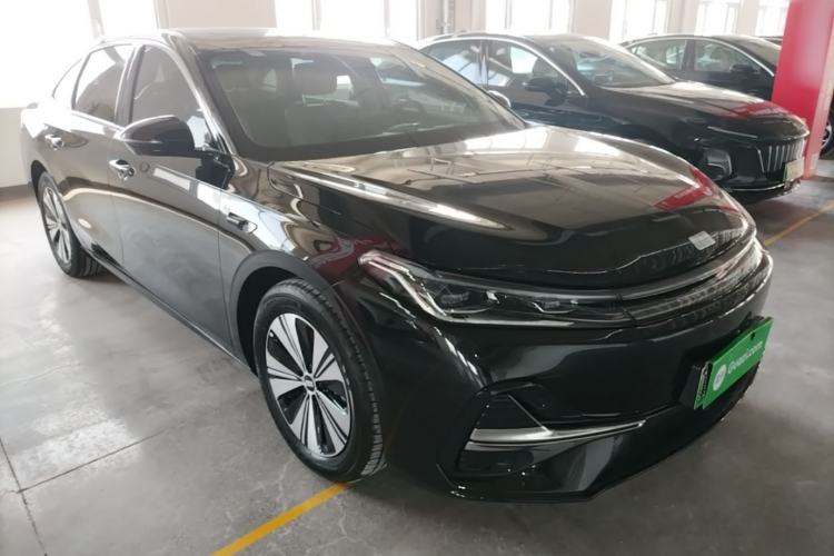 Used Geely Galaxy A7 2025 Model EM-i 150km Exploration+ Edition Front Right 45 Deg