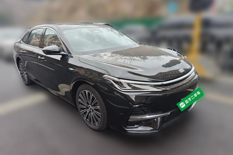 Used Geely Galaxy A7 2025 Model EM-i 150km Starship Edition Front Right 45 Deg